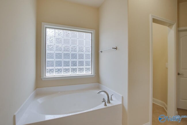 Building Photo - 2505 Caldwell Park Ct SE