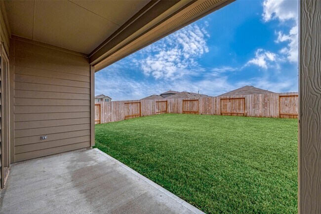 Building Photo - 5619 Vintage Oakmont Dr