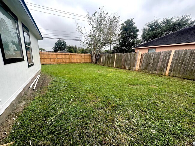 Building Photo - 15007 Jerek Dr
