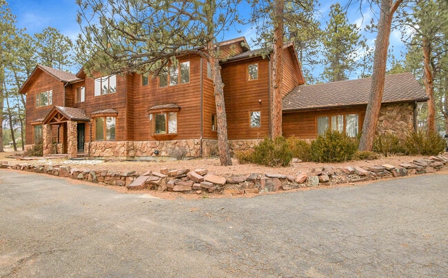 Building Photo - 29604 Canterbury Cir