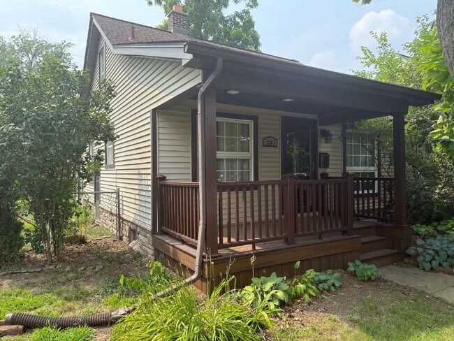Primary Photo - 2603 Rochester Rd