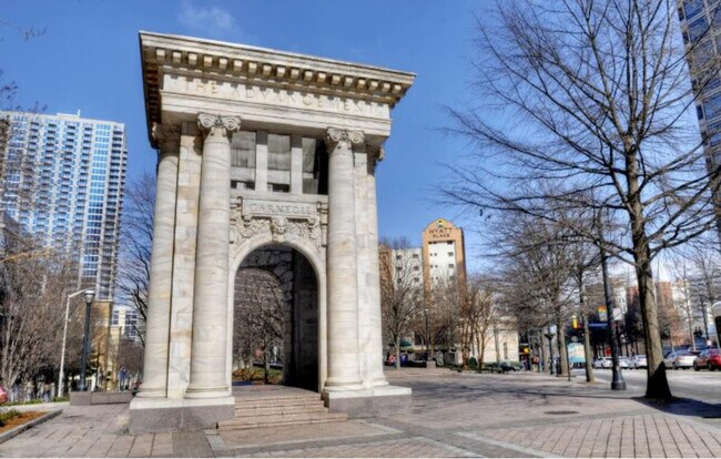 Building Photo - 300 W Peachtree St NW