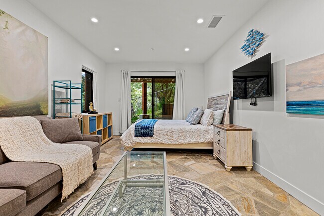 Building Photo - 20932 Canyon Trl