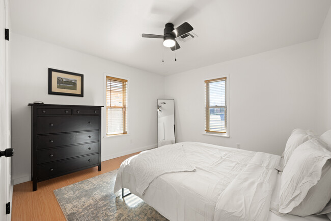 Second guest bedroom - 10004 Essex Ave