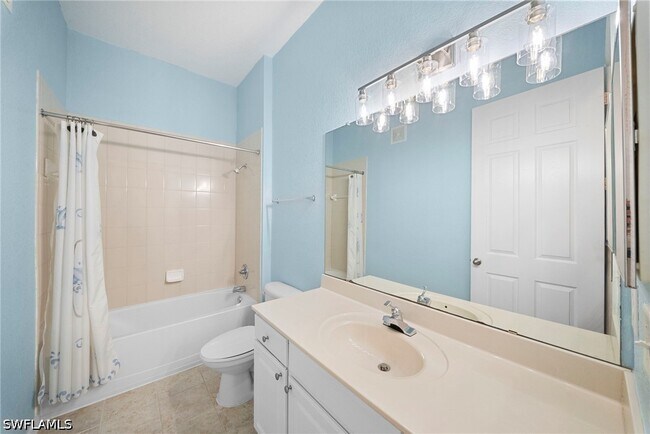 Building Photo - 970 Peggy Cir