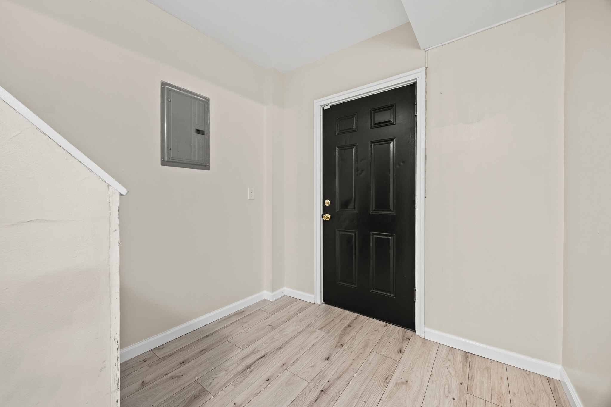 Building Photo - 20 School St