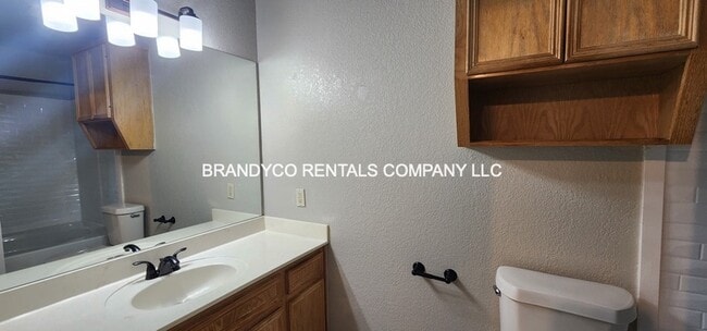 Building Photo - 5124 Daybreak Dr