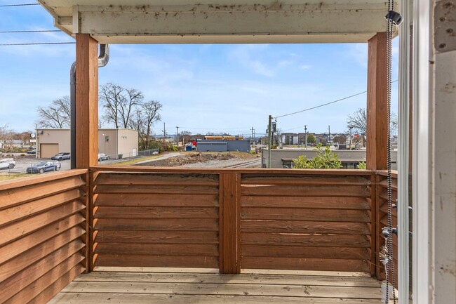 Building Photo - South Broad St Townhome, Walk to the Riverwalk!