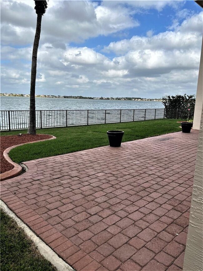 Building Photo - 17989 SW 54th St