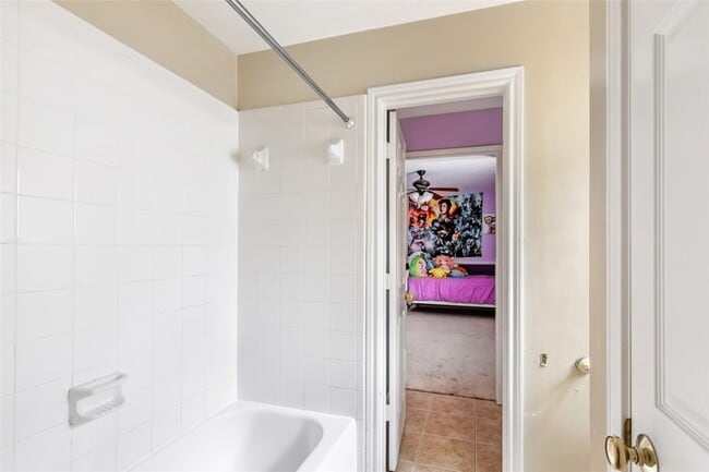 Building Photo - 2907 Silverberry Trail