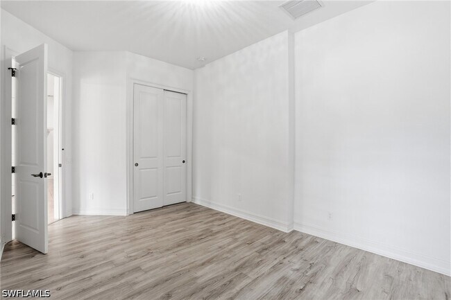 Building Photo - 1311 Jaybird Way