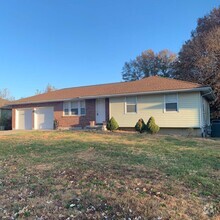 Building Photo - 125 SE 240th Rd
