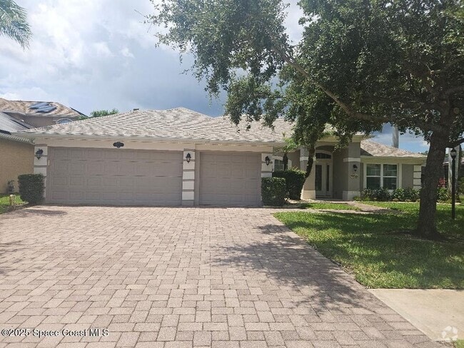 Building Photo - 2074 Botanica Cir