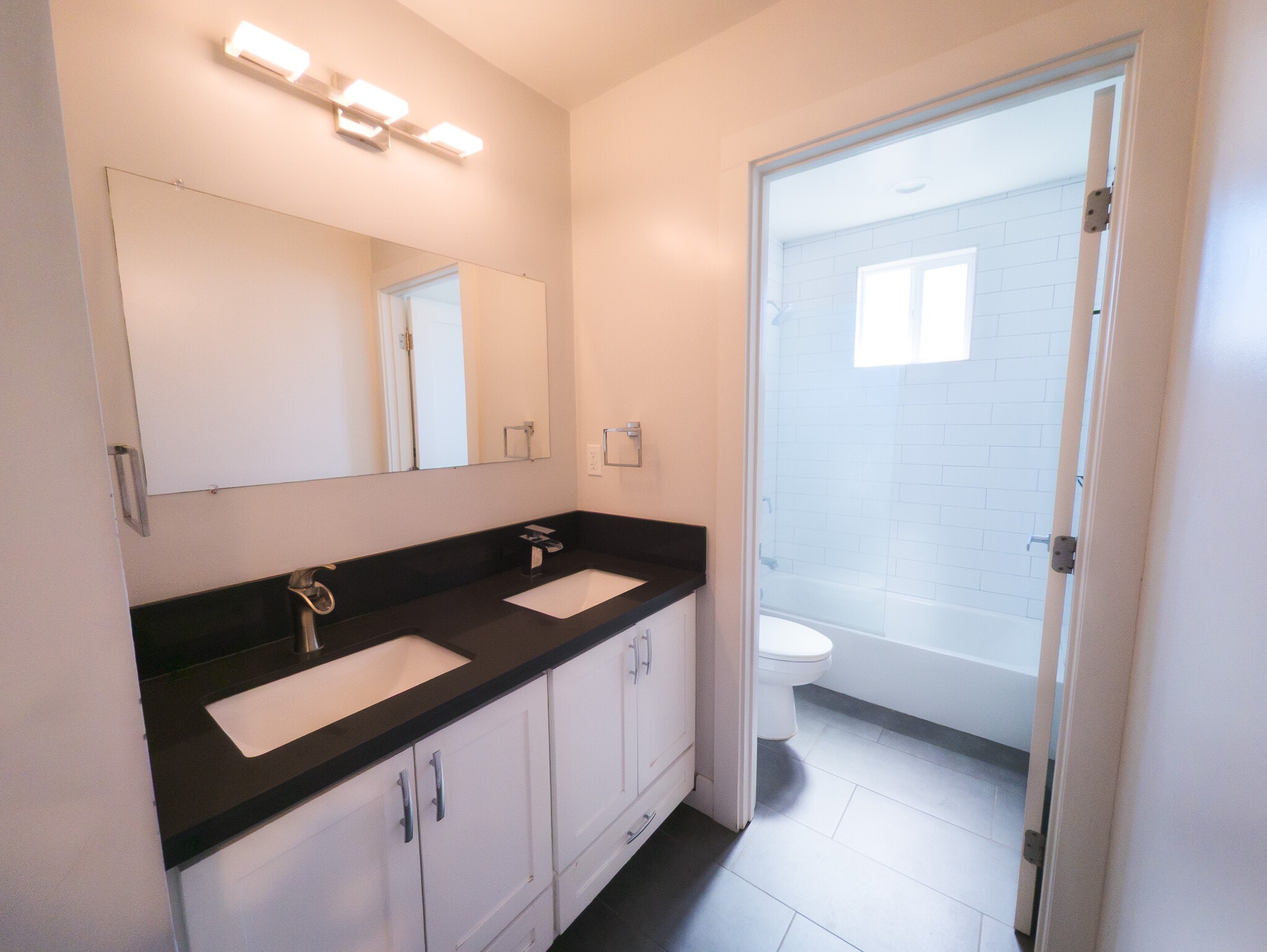 Bathroom #2 (private bath) - 5640 Craner Ave