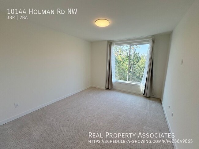 Building Photo - 10144 Holman Rd NW