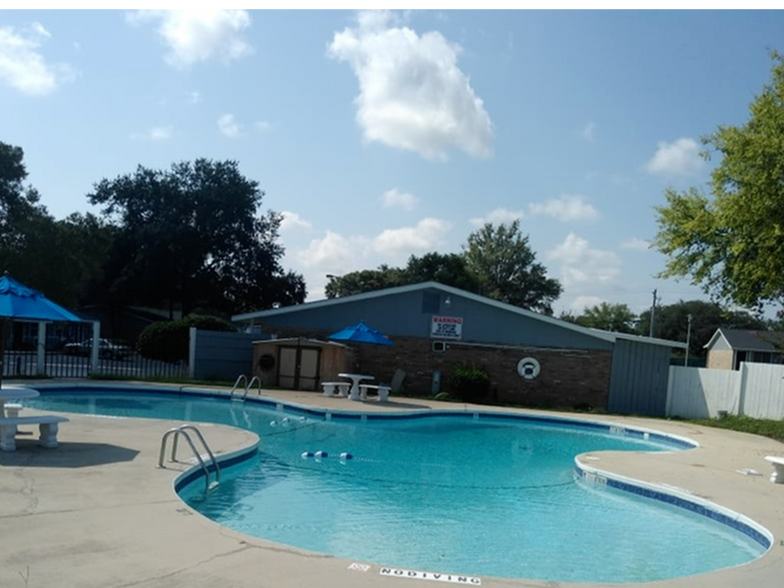 Village North Apartments 135 Ignico Dr Warner Robins GA 31093