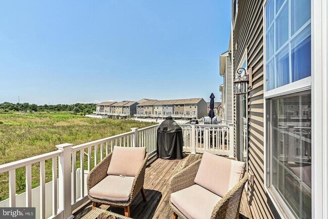 Building Photo - 13821 Litespeed Way