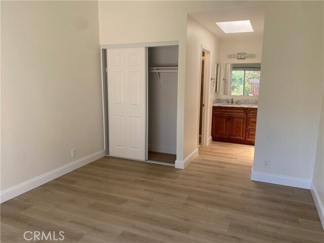 Building Photo - 1032 W Rainbow Falls Way