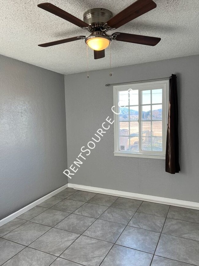 Building Photo - 38728 17th St E