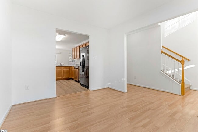 Building Photo - 301 Carnahan Dr