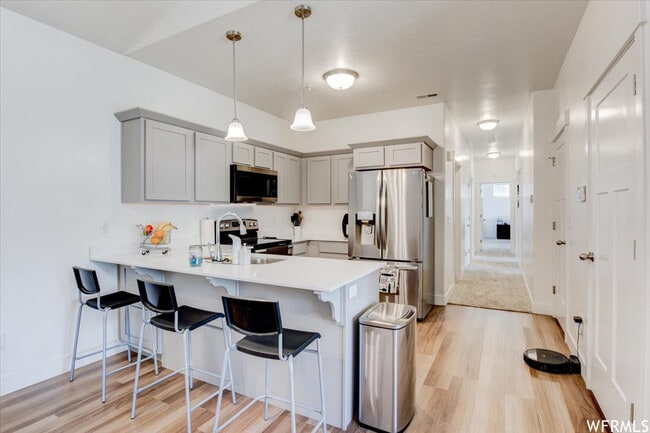 Building Photo - Condo in Saratoga Springs master planned community.