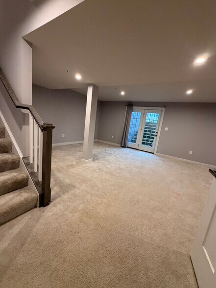 Building Photo - 14727 Silver Hammer Way