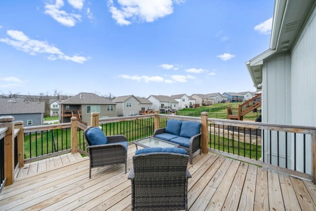 Building Photo - Parkville Newer Build | Beautiful 3 Bedroom 2.5 Bathroom Home | Finished Basement | Fenced Backya...