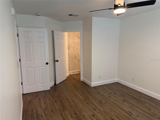 Building Photo - 3024 Parkway Blvd