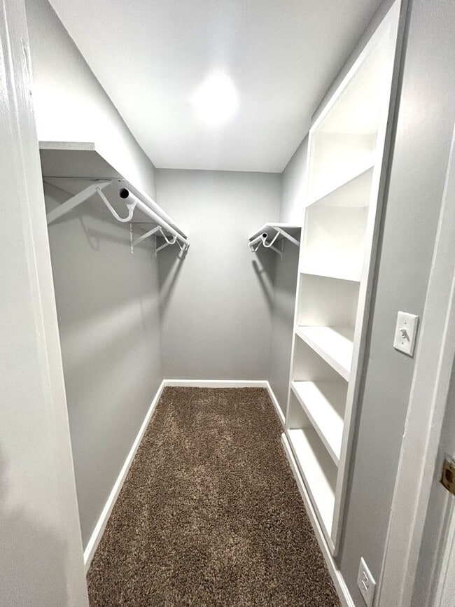 Building Photo - 2941 S 10th St