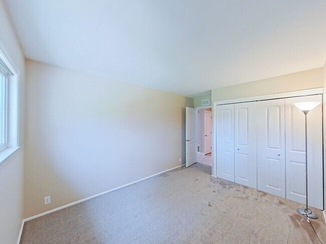 Building Photo - 4 Bedrooms | 2 Bathrooms | 1,574 Sq Ft | Single-Family Home