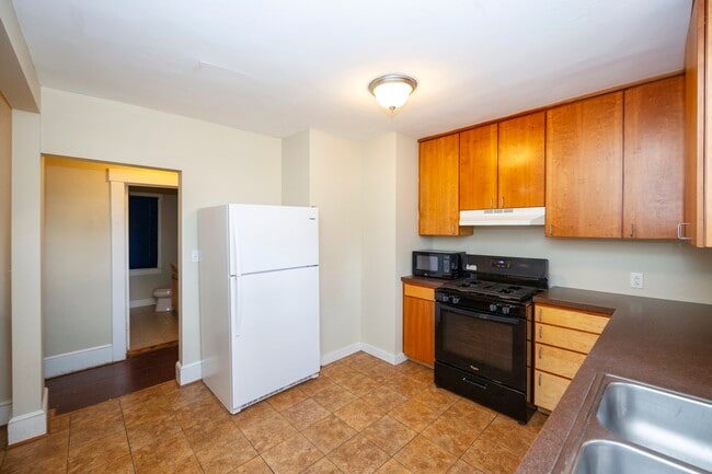 Building Photo - 201 Koch Ave