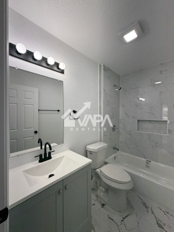 Building Photo - 3355 J St