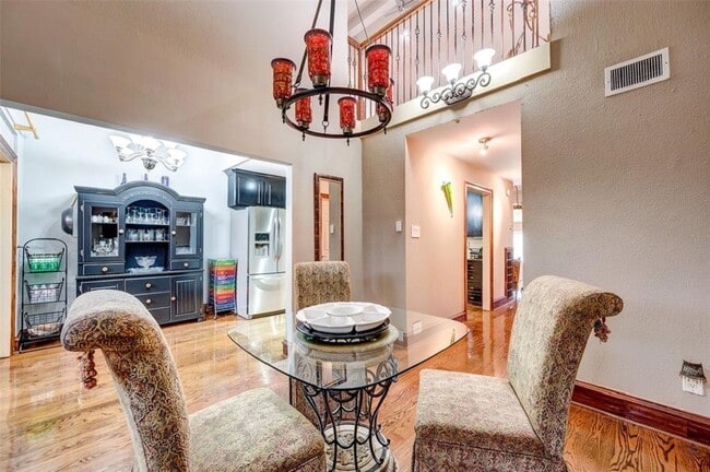Building Photo - 5141 Del Monte Dr
