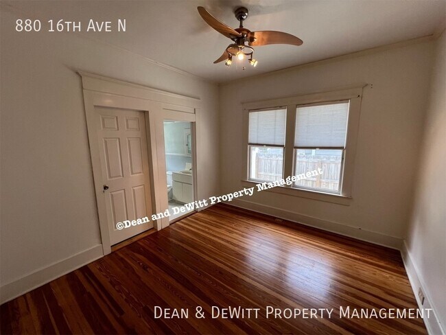 Building Photo - 880 16th Ave N