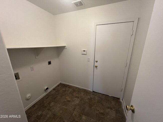 Building Photo - 11802 W Cortez St