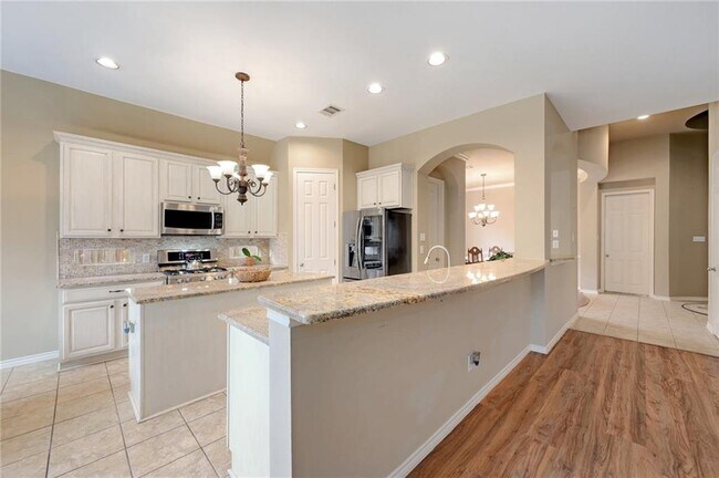 Building Photo - 2605 Tumbling River Dr