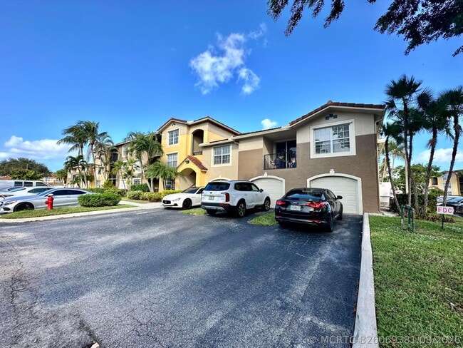 Building Photo - 15135 Michelangelo Blvd