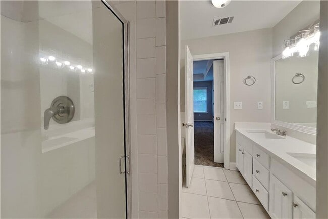 Building Photo - 2545 Falcon Chase Ct