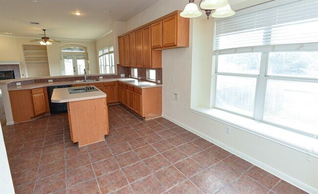 Building Photo - 1806 Chasewood Dr