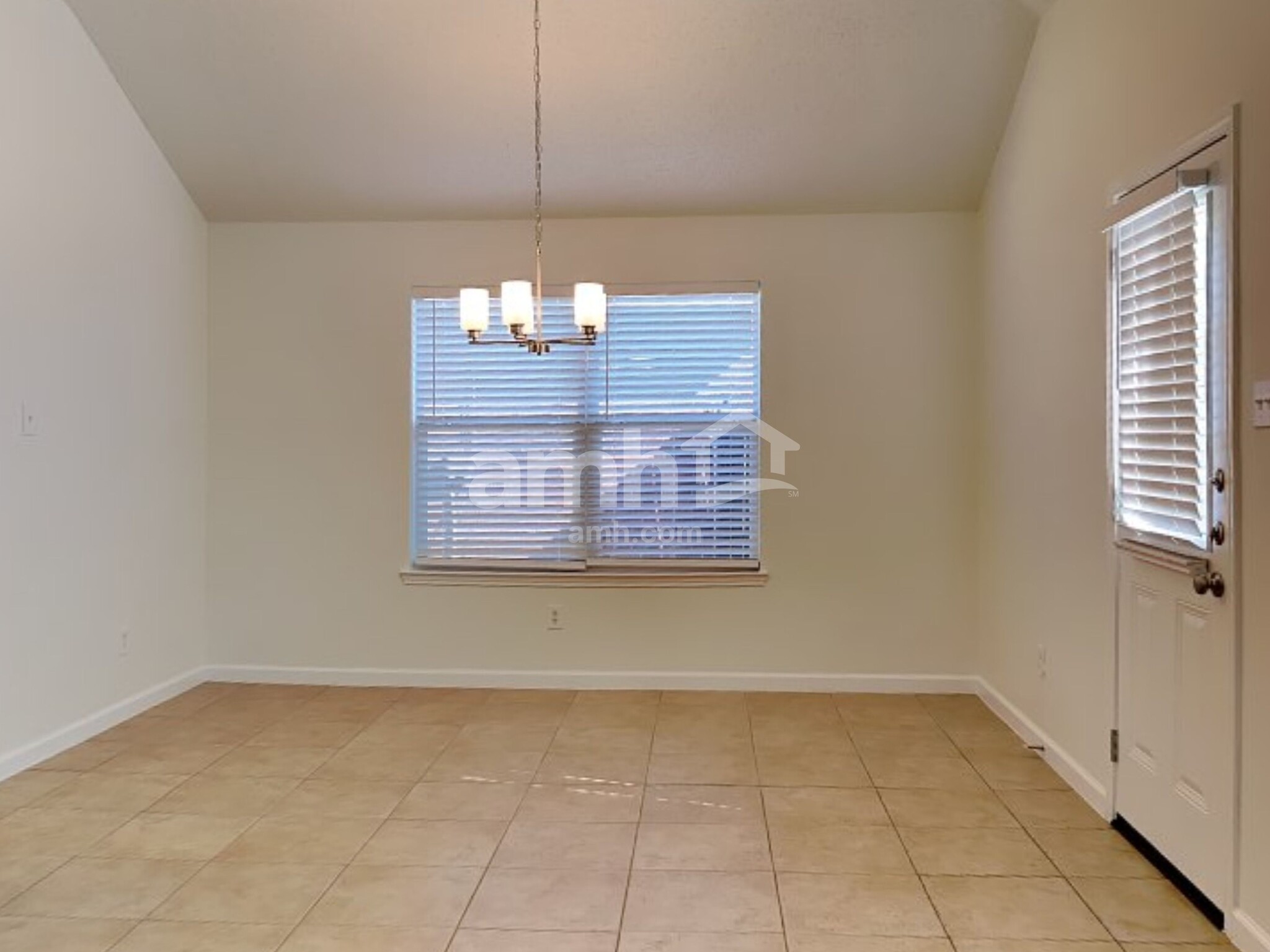 Building Photo - 11141 Pleasant Wood Ln