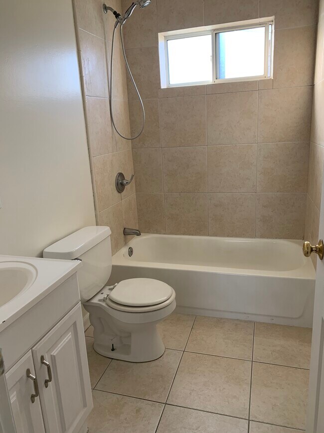 Building Photo - 4932 S Slauson Ave