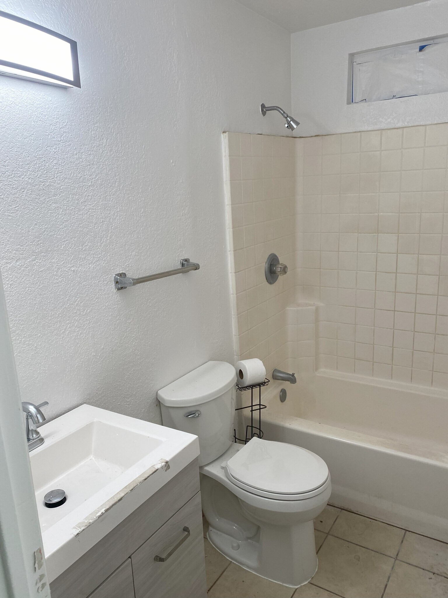 Building Photo - 3332 Explorer Dr