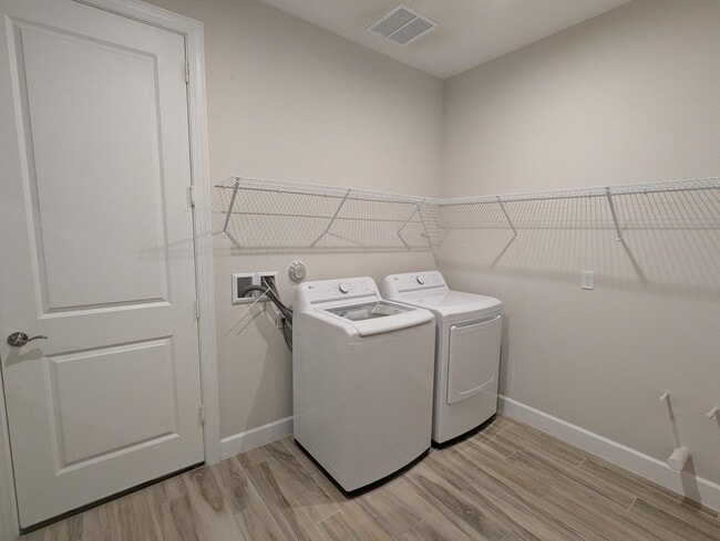 Building Photo - ESPLANADE AT TRADITION