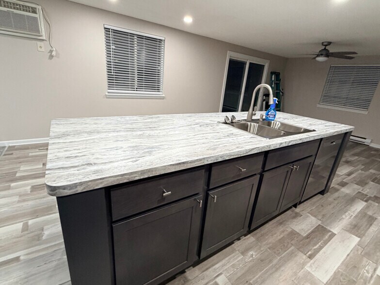 Building Photo - 2717 Oppenheim Ct