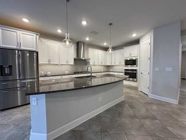 Building Photo - 24 Woodsong Ln