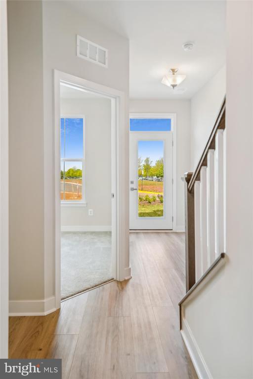 Building Photo - 4328 Ellipse Ter