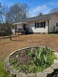 Building Photo - 134 Rolling Dr