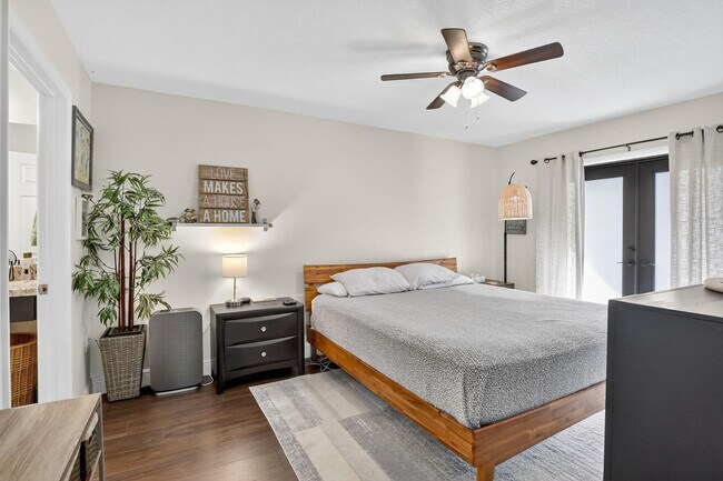 Building Photo - 691 Willow Grove Terrace