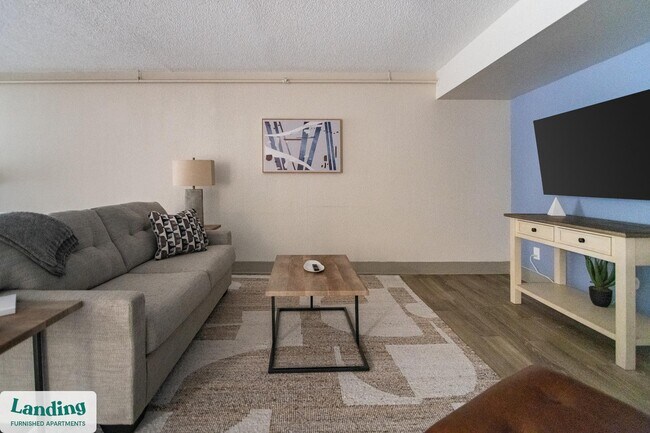 Primary Photo - 1362 Passenger St