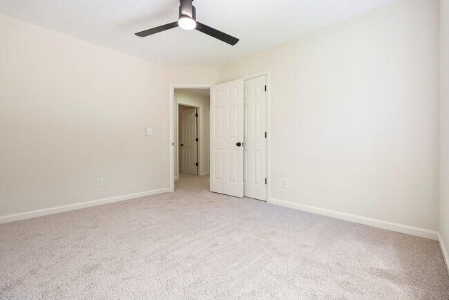 Building Photo - 4848 Odessa W Inlet NW